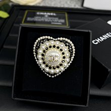 倉庫直銷#VivienneWestwood 薇薇安 長條黑色烤漆字母MANIA土星鑰匙扣鎖匙圈--F8012 歷史價格詳細信息