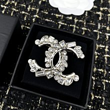 倉庫直銷#VivienneWestwood 薇薇安 長條黑色烤漆字母MANIA土星鑰匙扣鎖匙圈--F8012 歷史價格詳細信息