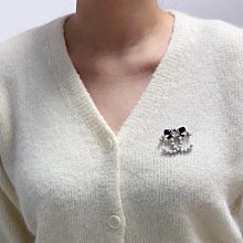 胸針 別針 簡約蝴蝶胸針女胸花高檔徽章珍珠別針開衫扣職業西裝領口配飾氣質 衣服配飾-寶島百貨 歷史價格詳細信息