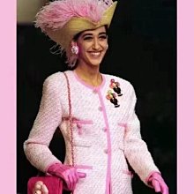 絕版 Chanel香奈兒專櫃贈品皮革小枕手腕墊靠墊高級會員禮遇贈禮 歷史價格詳細信息