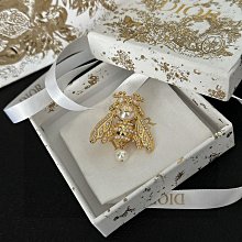 現貨直出 字母珍珠  胸針 胸花 重工別針 明星大牌同款妖 歷史價格詳細信息