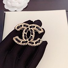 新上架熱銷CH 香 方形 胸針 別針  胸花 大牌同款包包首飾鞋 歷史價格詳細信息
