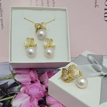 《特價組》天然海水珍珠 南洋金珠 蝴蝶結小奢華風胸針 歷史價格詳細信息