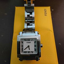 二手芬迪FENDI 駝色經典 老式滿花牛皮 內裡滿花防水布 腋下包 半月包（現貨實拍）不議價 歷史價格詳細信息