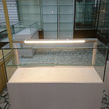 億品展示櫃、玻璃櫥櫃、藝品櫃、文物櫃、玻璃櫃、玻璃展示櫃、精品櫃、飾品櫃.模型櫃.公仔櫃.眼鏡櫃.藝品櫃.禮品櫃.珠寶櫃 歷史價格詳細信息