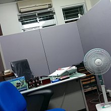 亞毅oa辦公家具台南市新天地 新光三越附近西門店開幕 oa屏風隔屏薄屏 辦公桌掀起桌折合會議桌 歷史價格詳細信息