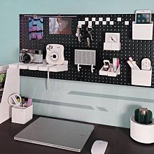 【熱賣】洞洞板免打孔收納墻上置物架玄關入戶墻面書架金屬配件鐵藝沖孔板 歷史價格詳細信息