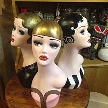 【 一張椅子 】 展示品自取出清 巴塞隆那椅凳 歷史價格詳細信息