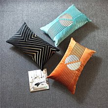 輕奢樣板房雕塑 抽象鑄鐵人物擺件 酒店樣板房軟裝配飾工藝品 歷史價格詳細信息