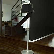 【挑椅子】幾何造型時尚茶几 三角几 Table。紅色。(復刻版) TA-001 歷史價格詳細信息