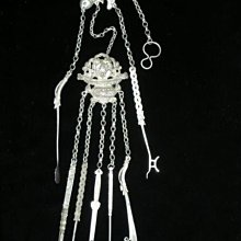 [老排的收藏]~~老銀飾品~老銀佩件/掛飾/吊飾(葫蘆.雙龍) 歷史價格詳細信息