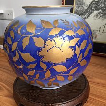 日本九谷花瓶，厚金手繪，超精美，全新老物，滿開片，名家造，原盒原證。高度245，直徑約180，口徑102。實-5699 歷史價格詳細信息