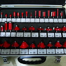 ㄚ峰日本二手貨.漂亮日本原裝(牧田4107R)7吋180mm防塵式切石機，特價7500元 *1 歷史價格詳細信息