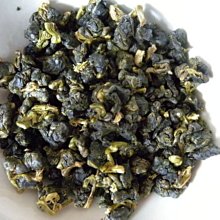 【茶葉館】茶農直營~梨山翠巒高冷烏龍茶~喉韻甘醇~氣味幽雅~茶湯鮮美，清甜滑口~免運!! 歷史價格詳細信息