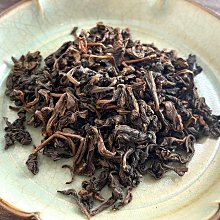 {育仁堂茶業} --- 民國85年台灣老茶 / 南投茶區 /回甘濃鳳梨韻甜花香 ~ 鳳韻老烏龍 ~ 四兩1000元 歷史價格詳細信息