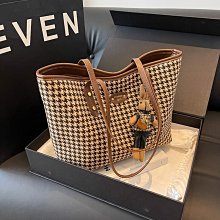 大容量書包包女2023新款腋下包可愛百搭單肩帆布包學生通勤託特包 歷史價格詳細信息