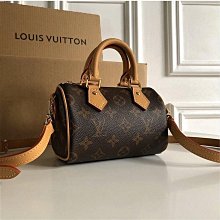 1v*/路易24新款翻領印花刺繡毛呢夾克外套 歷史價格詳細信息