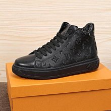 Lv新款高彈力健身短款瑜伽服運動套裝~小背心➕修身提臀顯瘦打底褲腳  S M L 歷史價格詳細信息