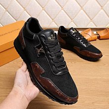 LV春夏限定彩虹紮染比基尼 顏色超嫩！不買真的很後悔 搭配牛仔褲絕絕子！夏天辣妹必備單品。 SML 歷史價格詳細信息