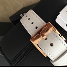《現貨》MARC JACOBS  防刮牛皮拉鍊小斜背（黑色） 歷史價格詳細信息