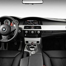 ~~ADT.車燈.車材~~BMW E30 E34 E36 E38 E39 E46 E60 E64 E65 E90 E92 引擎蓋 後箱蓋 原廠藍白標誌 歷史價格詳細信息