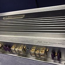 全台只有一件，高質感法國品牌 MAISON LABICHE × 蝙蝠俠 白色L號 （刺繡版） 歷史價格詳細信息