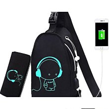 男士胸包 單肩斜背包男 牛津布休閒帆布運動男包 夜光胸包側背包 潮流韓版防潑水胸前包 usb充電包 男生小挎包-愛 歷史價格詳細信息