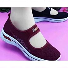 軟底媽媽鞋子壹腳蹬運動休閑鞋輕便中老年健步鞋防滑老人鞋女春季 歷史價格詳細信息