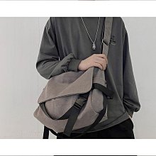 帆布男士休閒斜揹包復古郵差大容量旅行上課單肩包學生女2023新款 歷史價格詳細信息