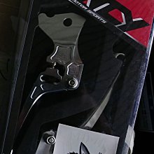 全新品 銀色流線造型 水鑽仿珍珠金屬胸針 別針 歷史價格詳細信息