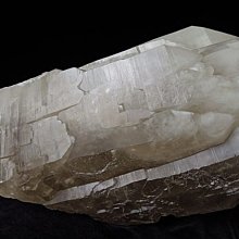 ~shirley~[雙層金字塔]~8.75公斤~淡黃水晶六角柱體骨幹~外型獨特~優質擺飾~值得珍藏! 歷史價格詳細信息