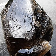 ~shirley水晶~大風洞~巴西含鈦紫水晶洞~31.4公斤~身形端正~藏風聚氣~招財納祥~低價起標! 歷史價格詳細信息