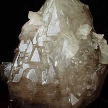 ~shirley水晶~巴西紫水晶洞~32.69公斤~身形端正~藏風聚氣~招財納祥~低價起標! 歷史價格詳細信息