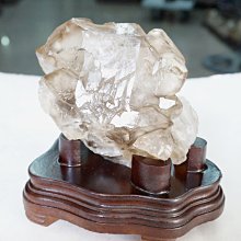 [S.D.小晶洞專賣店]天然骨幹水晶 亮皮透料 重:1 kg 價格比較,價格查詢,歷史價格詳細信息