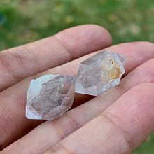 水晶許願熊 水晶 海藍寶 紫水晶 青金石 葡萄石 滴膠水晶熊水晶碎石 天然水晶 皇冠小熊 手工擺件 #優等品質  滿滿水晶碎石 歷史價格詳細信息