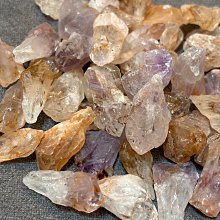 【藥魂】三輪骨幹 骨幹水晶 水晶原礦 三輪骨幹是一種強力的晶石 保留了多種礦物的能量 財富 愛情 人緣 親情 貴人 歷史價格詳細信息