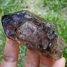 把玩件~天然巴西清透玻璃種骨幹水晶~重241公克~能量優質~商品不粗糙~便宜價 歷史價格詳細信息