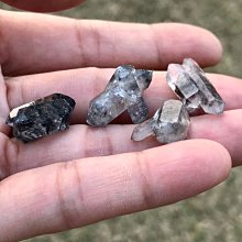 十字四格小藥盒 【小麥購物】24H出貨台灣現貨【Y197】 藥盒 收納盒 小藥格盒 藥收納盒 隨身分裝盒 家用藥盒 收納 歷史價格詳細信息