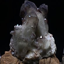 阿賽斯特萊 天然幽靈共生白水晶簇原石擺件1850g 紅黃藍紫黑白銀鈦晶髮晶綠幽靈聚寶盆超七碧璽手排珠鍊晶洞晶球晶柱kg 歷史價格詳細信息