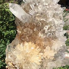 已售完  黑/白兩色可選 - PS4 三合一主機支架座 - 雙手把充電座.雙散熱風扇 多功能底座 ~ 歷史價格詳細信息