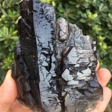 黑水晶雙面骨干原石。 2.25公斤。尺寸220x160mm。550 水晶 擺件 文玩 二手【紫竹齋】101 歷史價格詳細信息