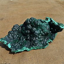 ，天然孔雀石球，重660克，直徑70毫米。，，看好直接拍，謹慎下單，不退。 水晶 擺件 文玩 二手【紫竹齋】767 歷史價格詳細信息