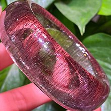 55.5圈口天然糯冰飄黃翡A貨翡翠貴妃鐲 全新，自然光實拍，目測基本完好，些許天然瑕疵，底 歷史價格詳細信息