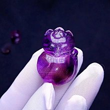 ❤妙玉生花優品購❤ 尺吋19.3*15*8mm重4.9g.天然全紫發貔貅吊墜.完美雕工，栩栩如生，晶體乾淨可遇不可求. 歷史價格詳細信息