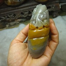 《藍晶寶石玉石特賣》→〈手工雕刻手把玩系列〉→天然潤透新疆三彩玉【壽山石】雕工細膩〈竹節福古錢蓮藕錢袋→Z610-3 歷史價格詳細信息