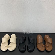 ++1026++度假風白色草包 球球吊飾編織草包 手拿手提肩背方包 泰國小店手編草編竹籃包 亮片草寫字母豆腐草包 歷史價格詳細信息