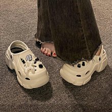 可愛洞洞鞋女夏學生外穿少女心網紅防滑厚底沙灘踩屎感包頭半拖鞋-可可鞋櫃 歷史價格詳細信息