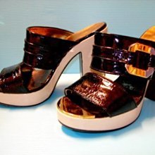 MARC JACOBS 金屬琺瑯LOGO菱格翻蓋肩背/斜背二用包-黑色 歷史價格詳細信息