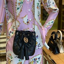 【全新正貨私家珍藏】FURLA CORONA 春夏多色牛皮LOGO女包水桶包斜挎包單肩包 歷史價格詳細信息