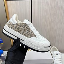 熱銷新款 D 奧 CD字母珍珠 胸針 別針 明星大牌同款服裝包包 歷史價格詳細信息